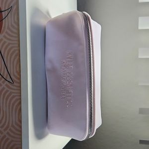 Kylie Cosmetics Velvet pouch